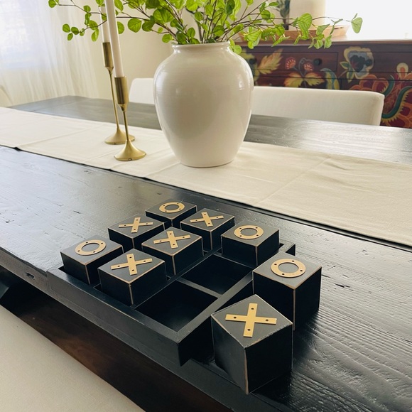 Black & gold coffee table tic tac toe wooden game - Picture 1 of 4